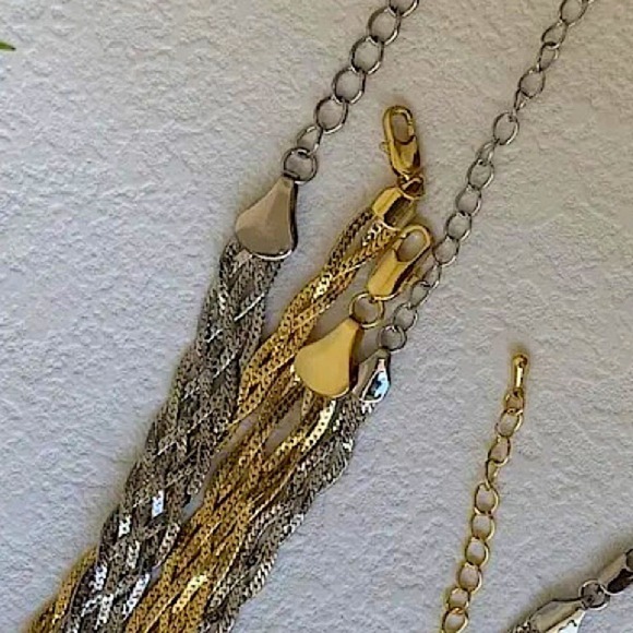Elegant Gold Braided Necklace, Handcrafted Intricate Weave, P… - Picture 5 of 5